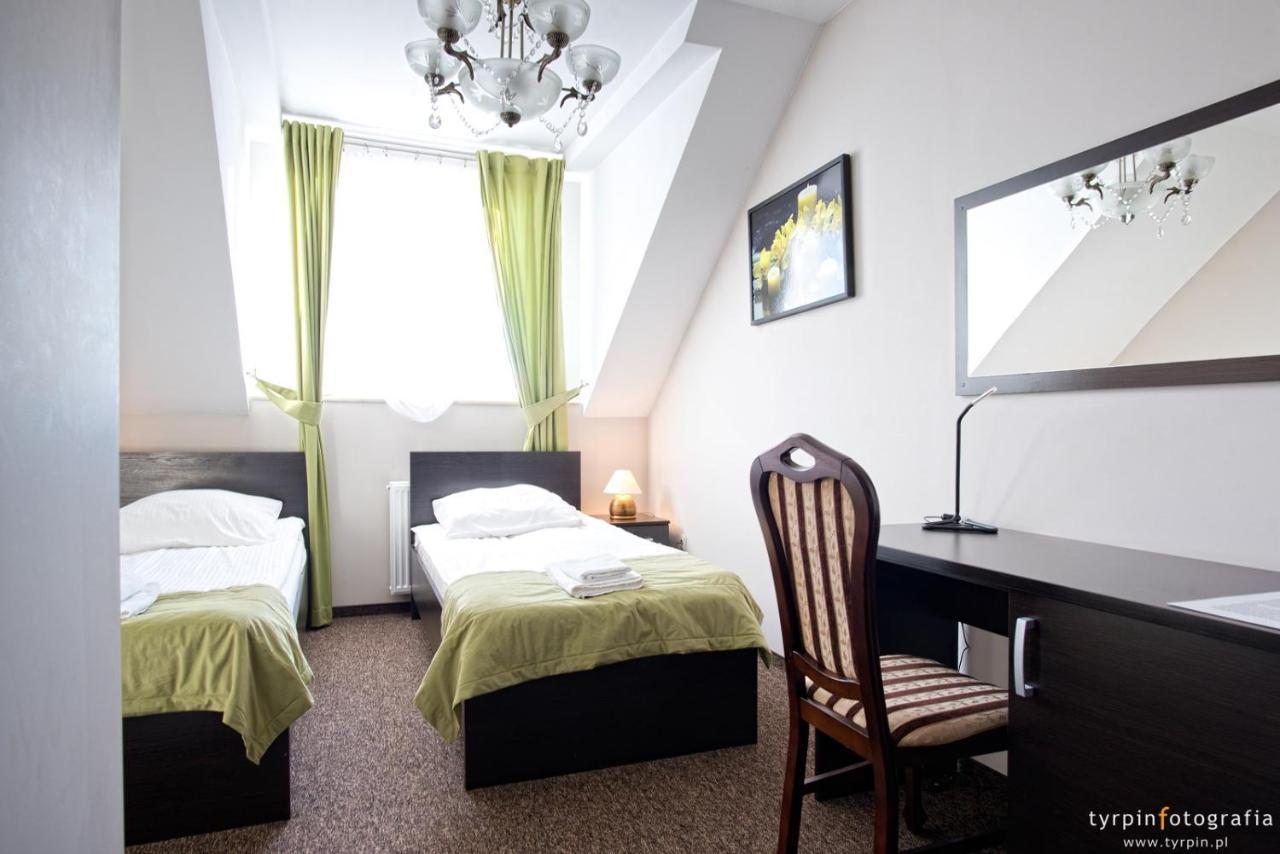 Hotel Millenium Góra Motyczna 외부 사진