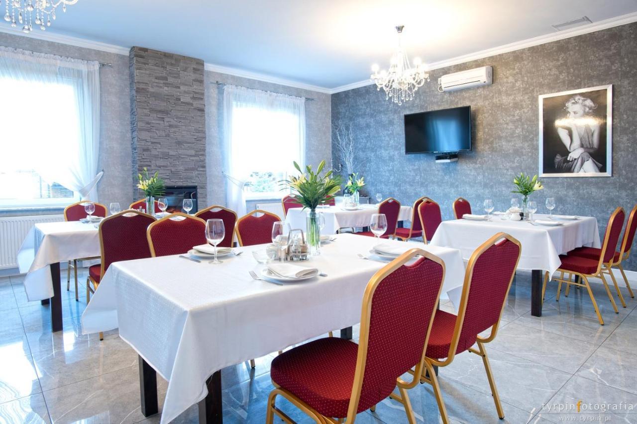 Hotel Millenium Góra Motyczna 외부 사진