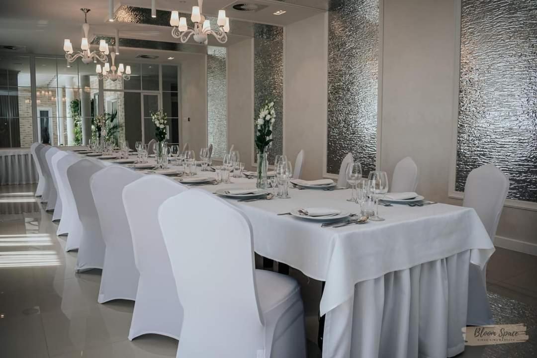 Hotel Millenium Góra Motyczna 외부 사진