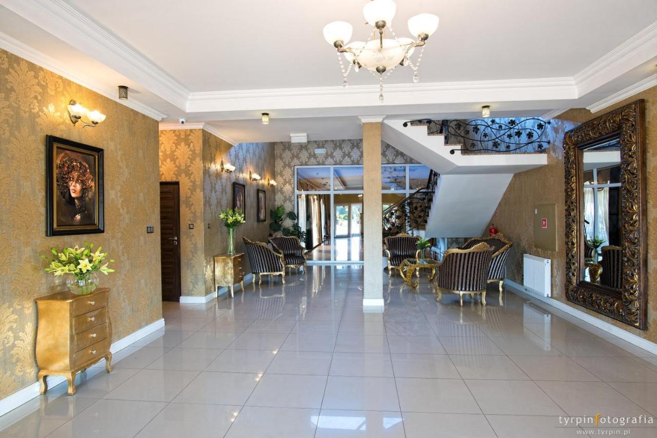 Hotel Millenium Góra Motyczna 외부 사진