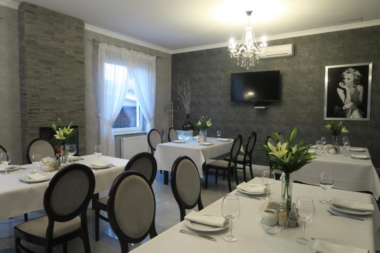 Hotel Millenium Góra Motyczna 외부 사진