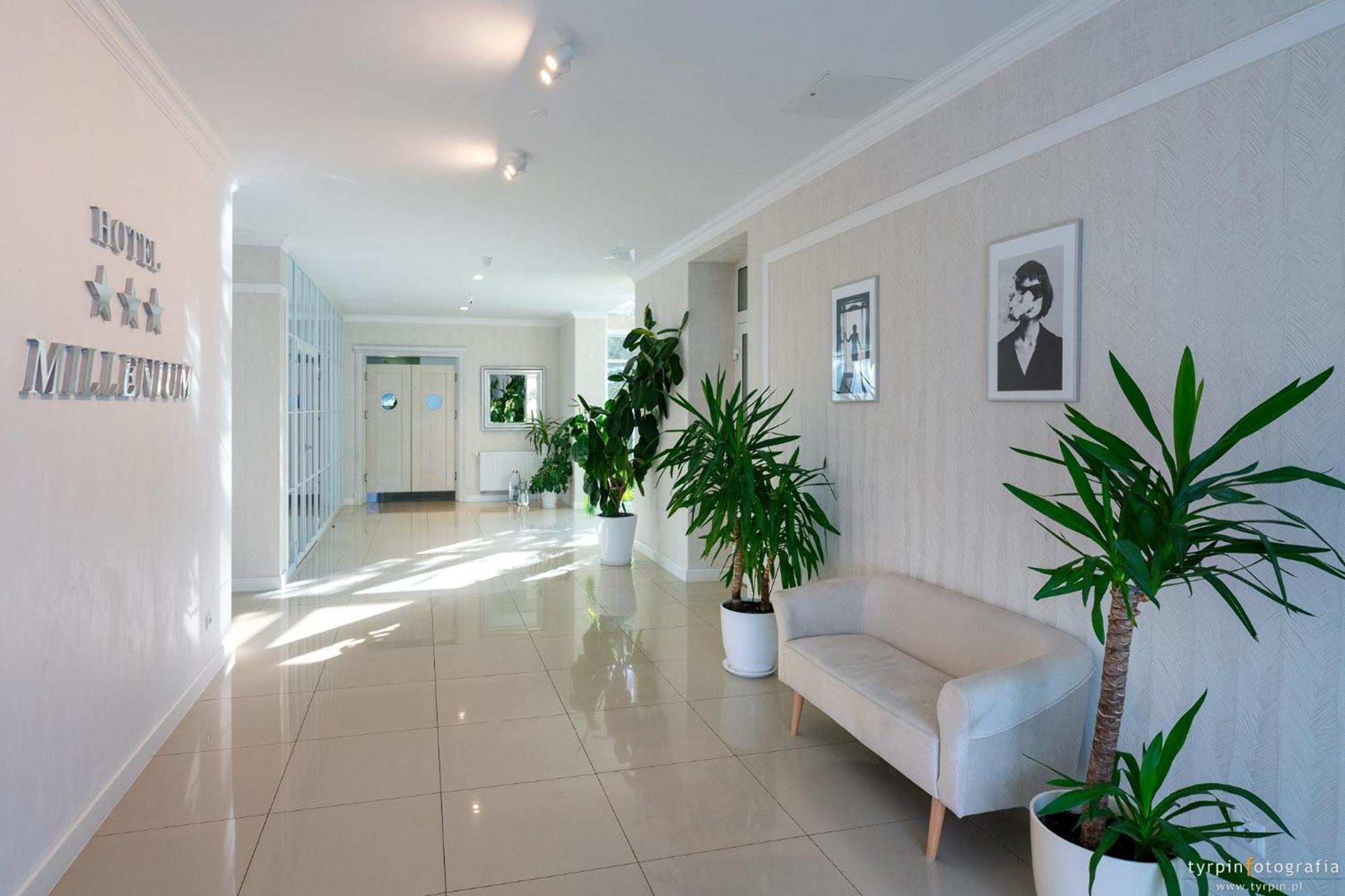 Hotel Millenium Góra Motyczna 외부 사진