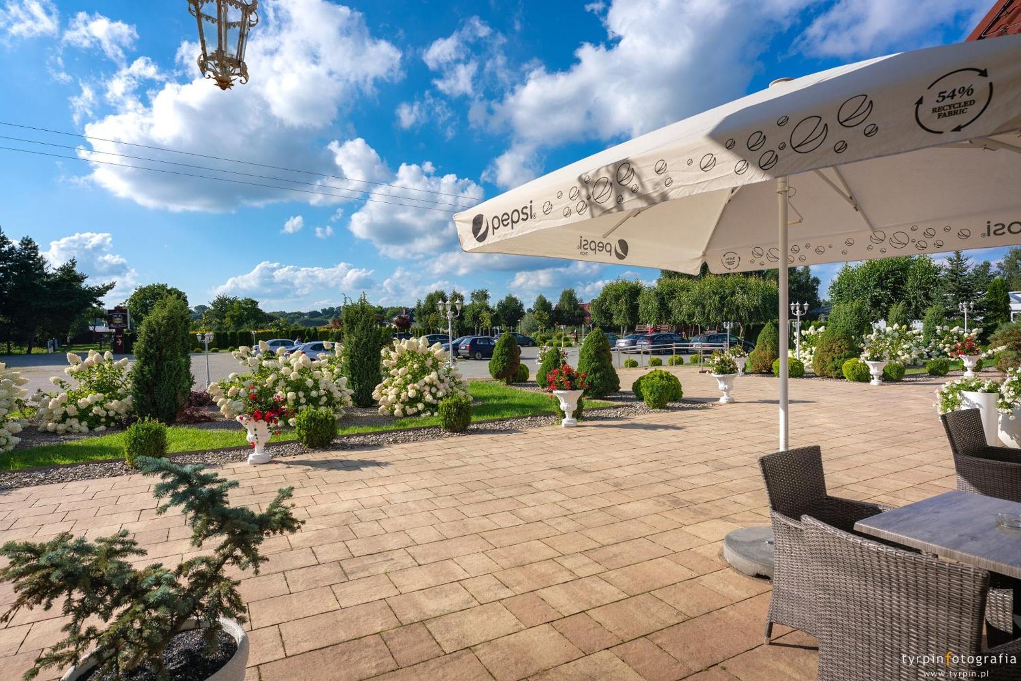 Hotel Millenium Góra Motyczna 외부 사진