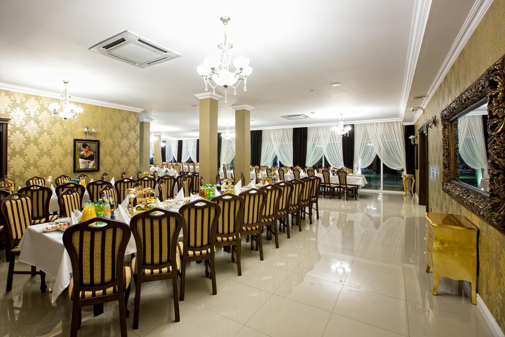 Hotel Millenium Góra Motyczna 외부 사진