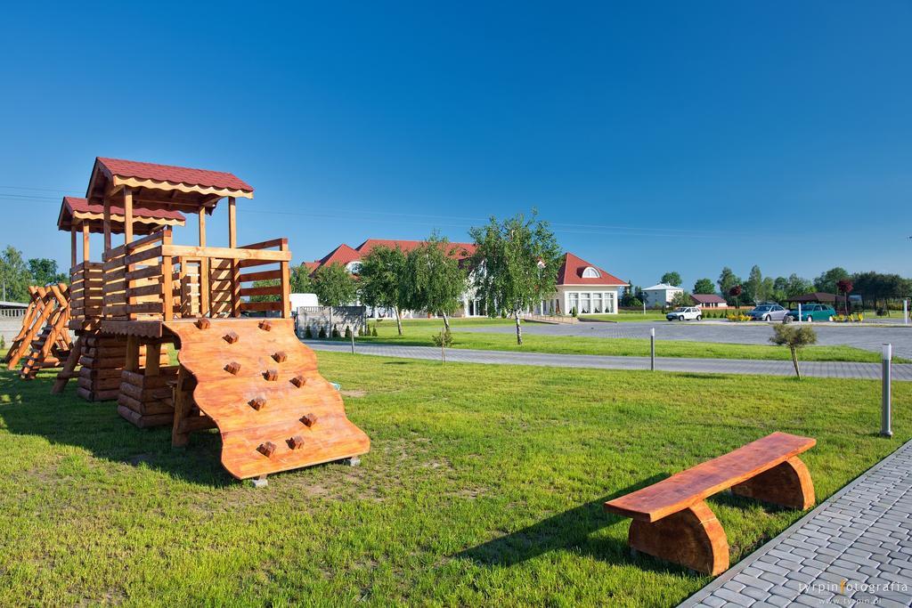 Hotel Millenium Góra Motyczna 외부 사진